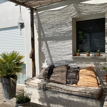 Maison d hôtes LA VILLA MADELEINE-3